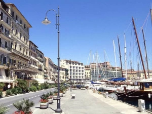 Neri уличный фонарь Kuma