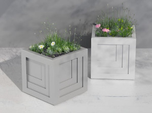 Металлический плантатор