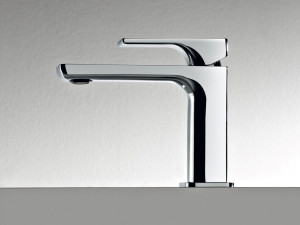 Латунный однорычажный смеситель для раковины