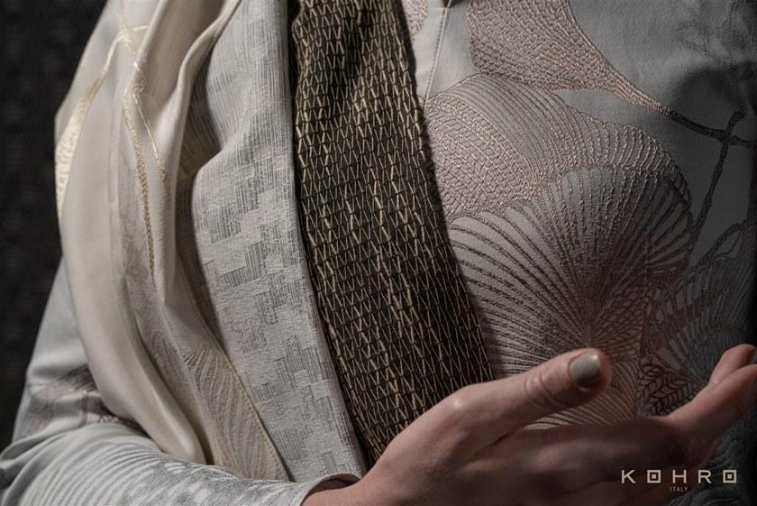 KOHRO Шелковая ткань с графическими мотивами A gong on the river K0006060  - Вид №3