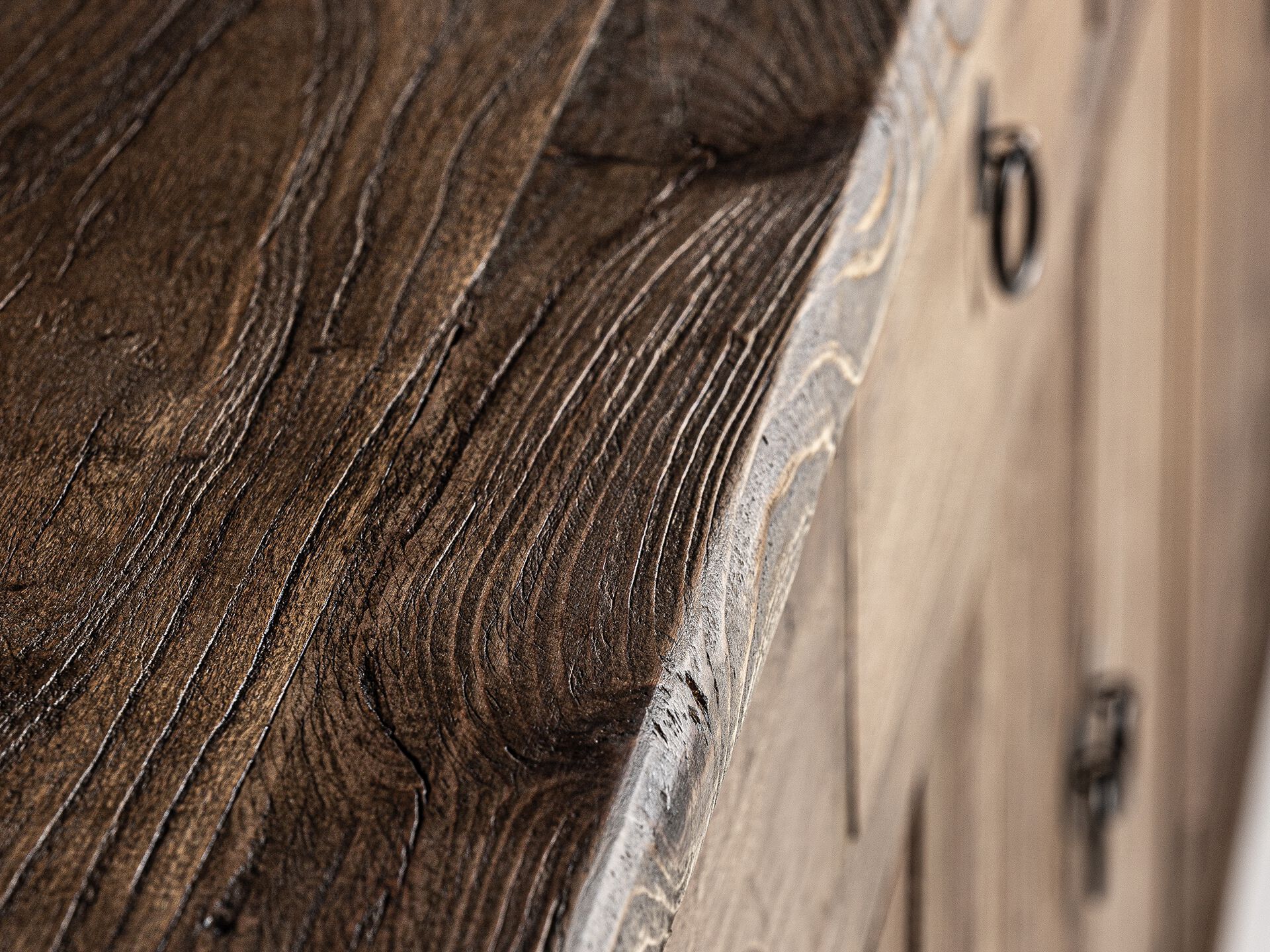 Шкаф из вяза с ящиками с распашными дверцами Vical Home TUAM ARCH-00109991 - Вид №4