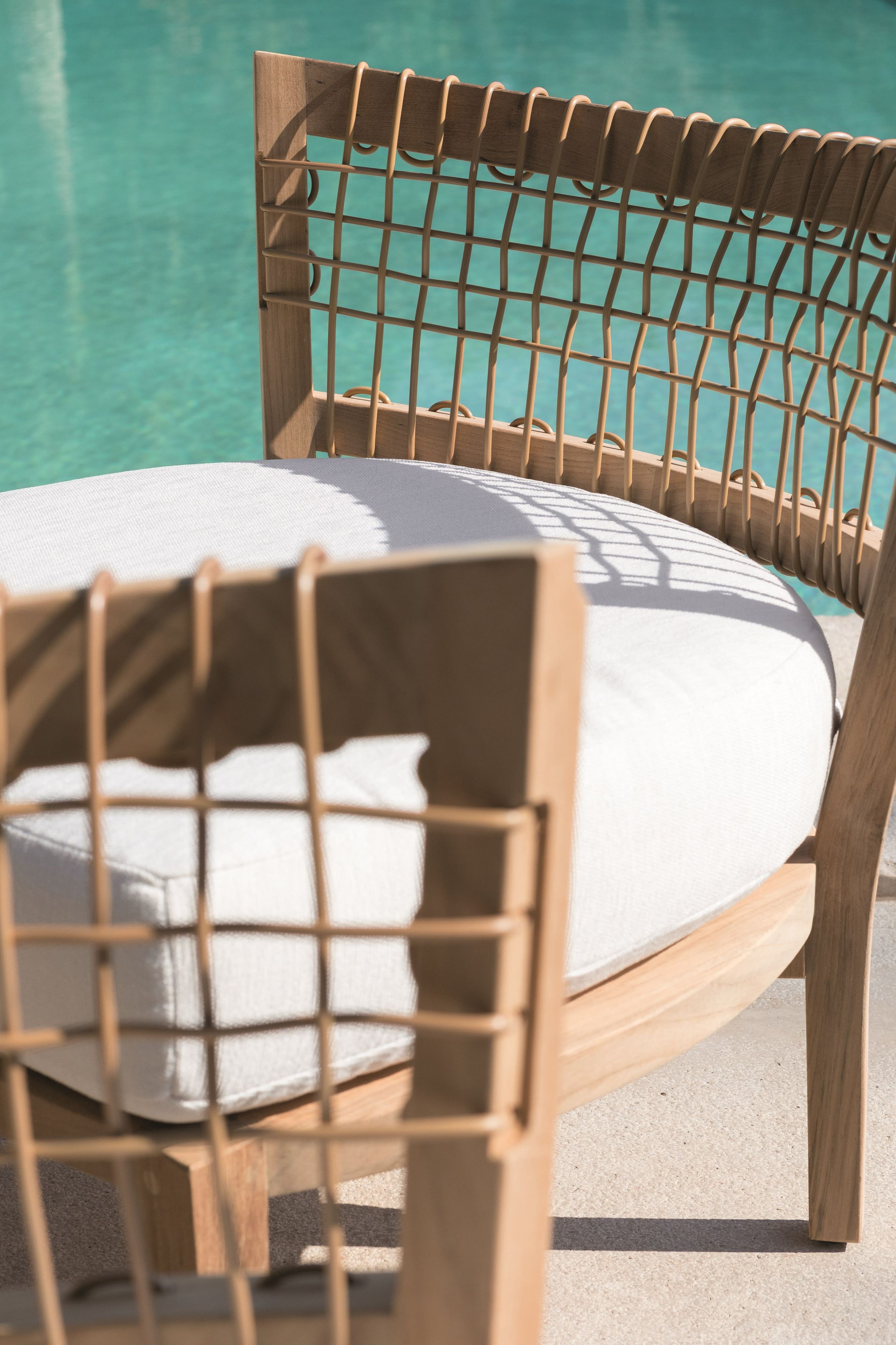 Стул из тикового дерева и подушка из акриловой ткани Unopiù Synthesis ARCH-00029367 - Вид №3