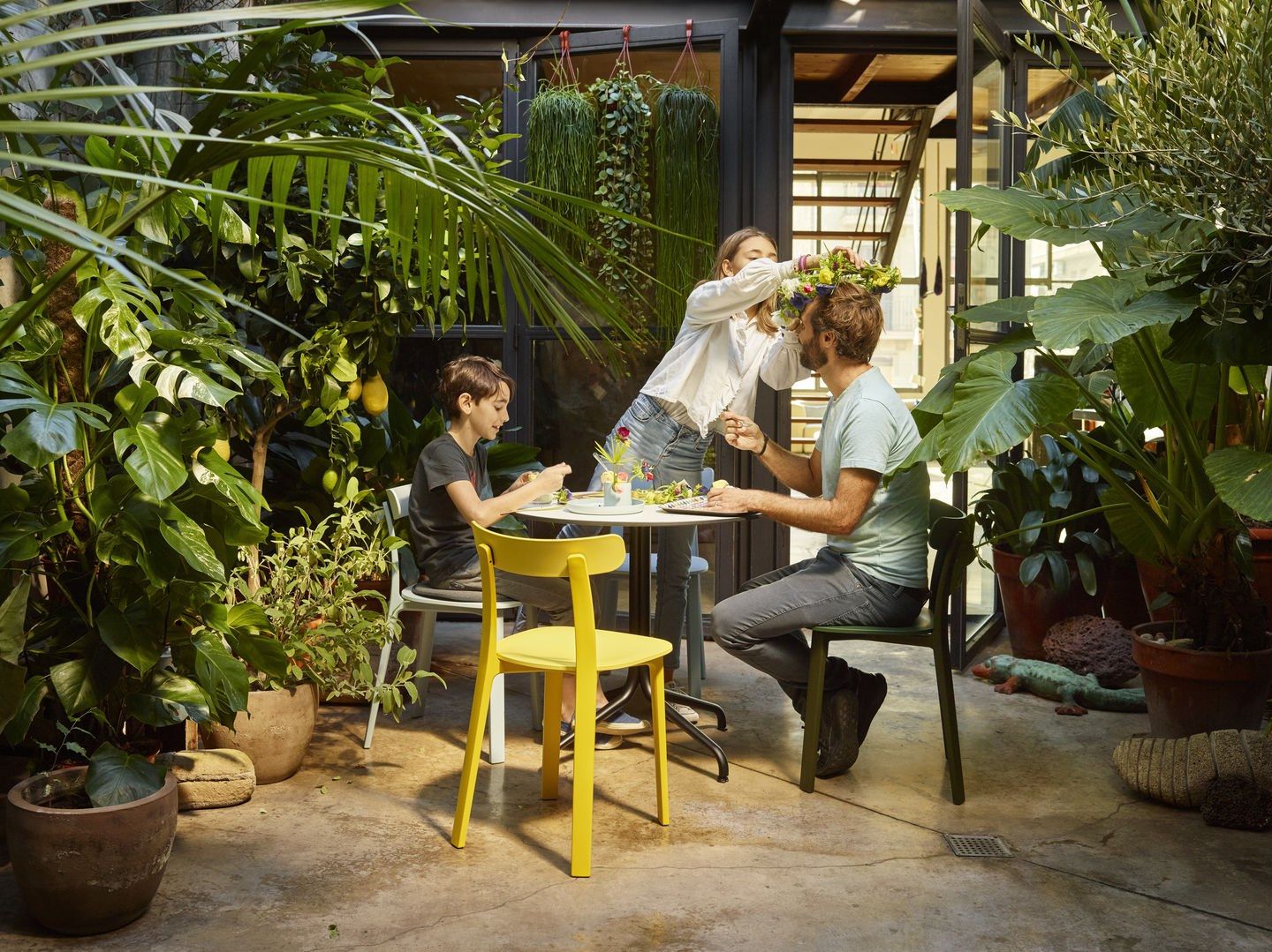 Круглый стол со стальным основанием и деревянной столешницей VITRA Belleville Table ARCH-00025779 - Вид №9