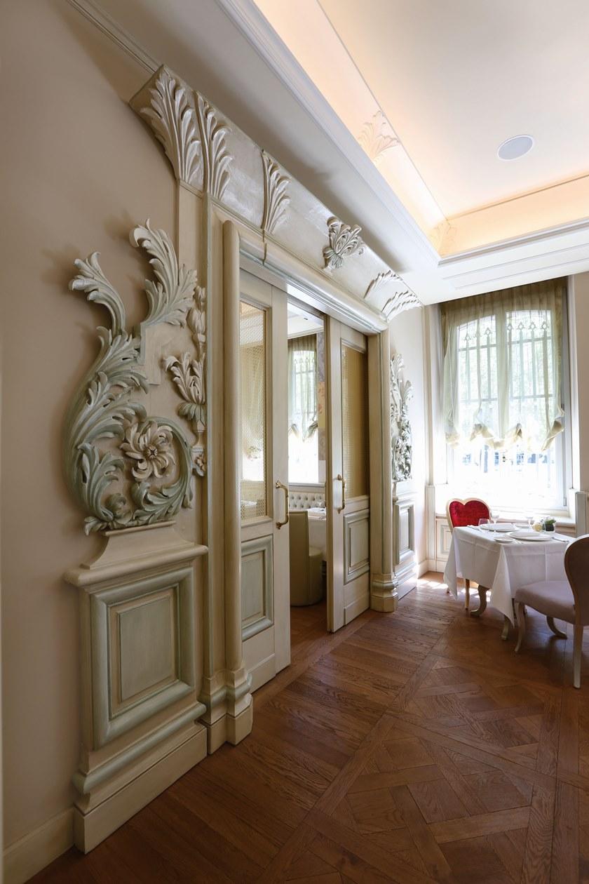 Arnaboldi Interiors Раздвижная лакированная деревянная дверь sun-id-1494104 - Вид №2