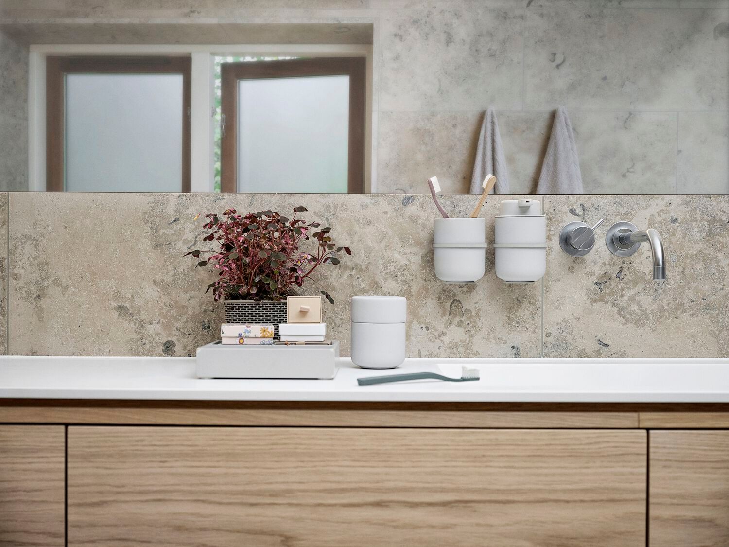 Фарфоровый держатель для макияжа ZONE DENMARK Ume ARCH-00055384 - Вид №13