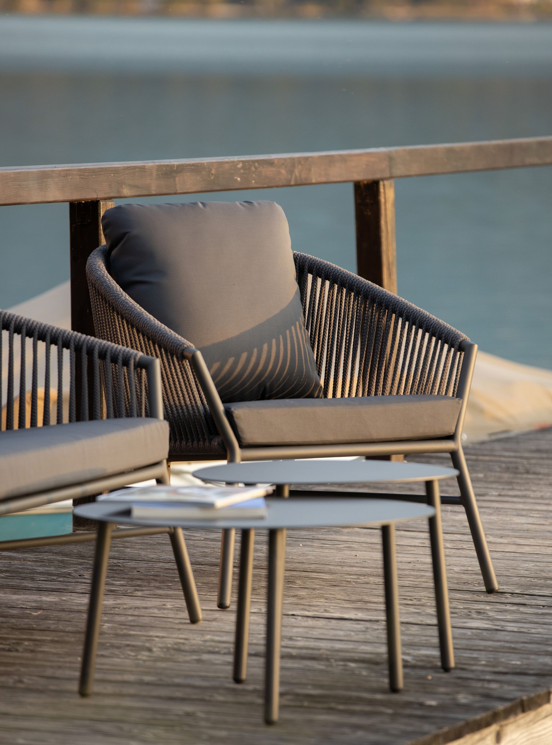 Штабелируемый садовый стул с подлокотниками DRIGANI Опера ARCH-00079777 - Вид №1