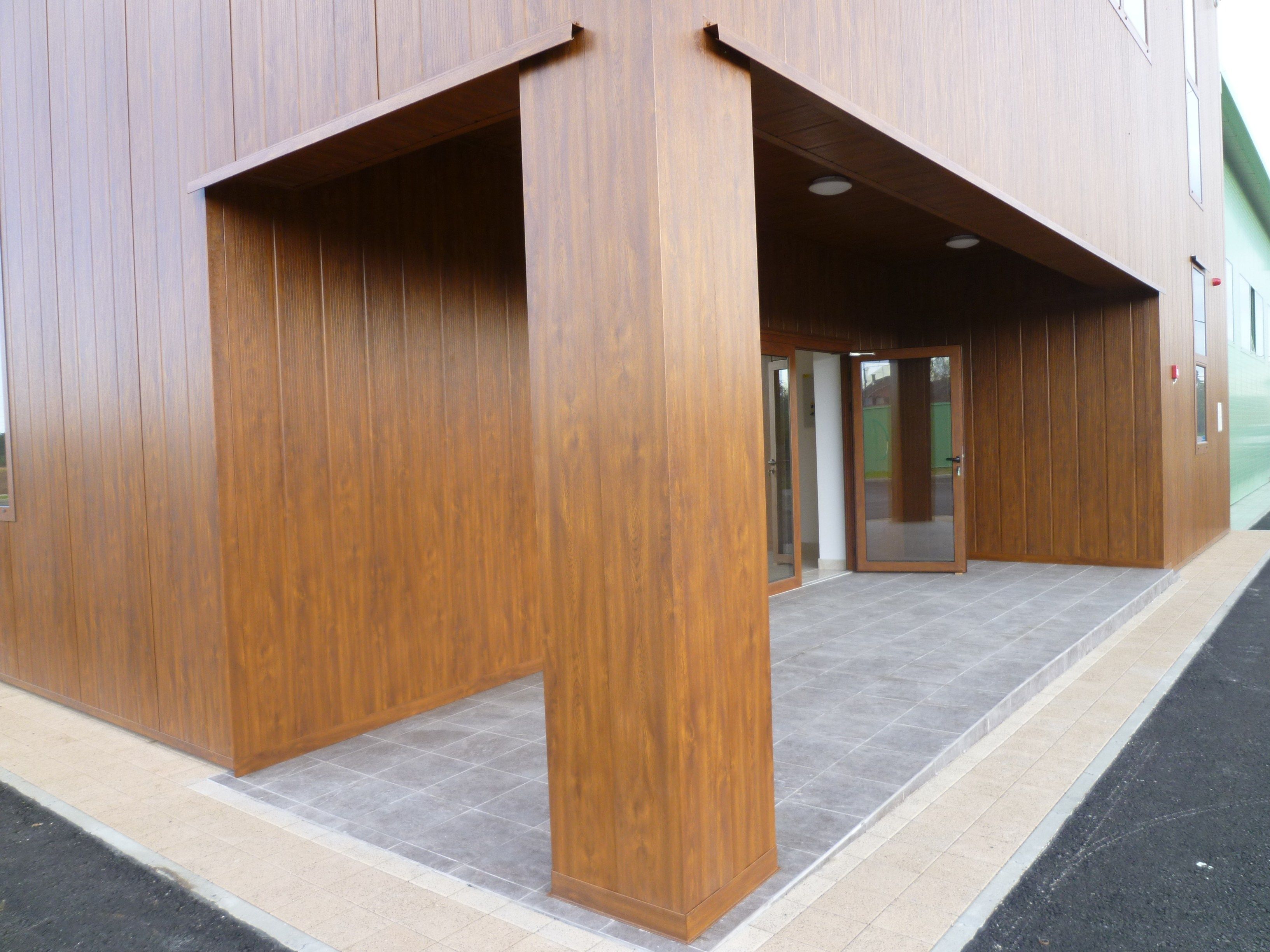 Изолированная металлическая панель для фасада ELCOM SYSTEM ТЕРМОПАРЕТЫ® ARCH-00037807 - Вид №127