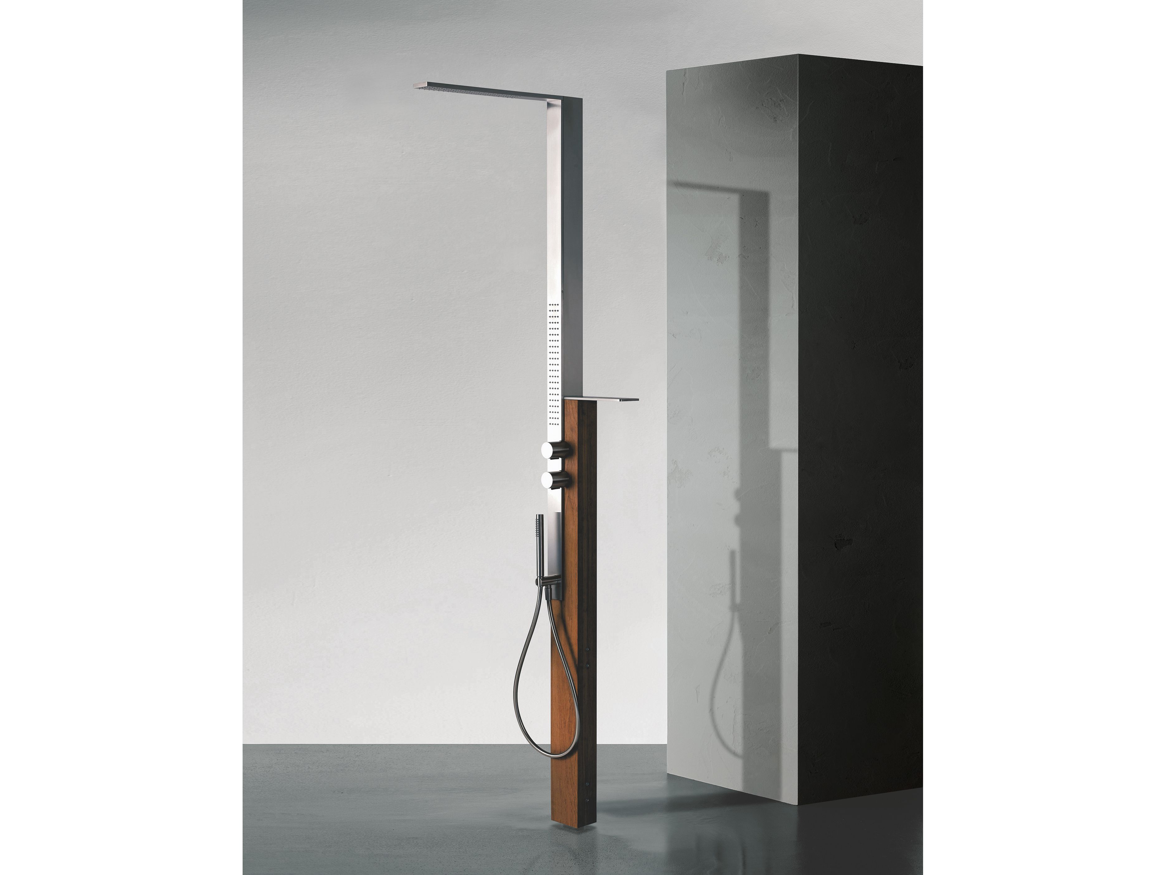 Стальной и деревянный душ на открытом воздухе Fantini Rubinetti MILANOSLIM OUTDOOR ARCH-00017307