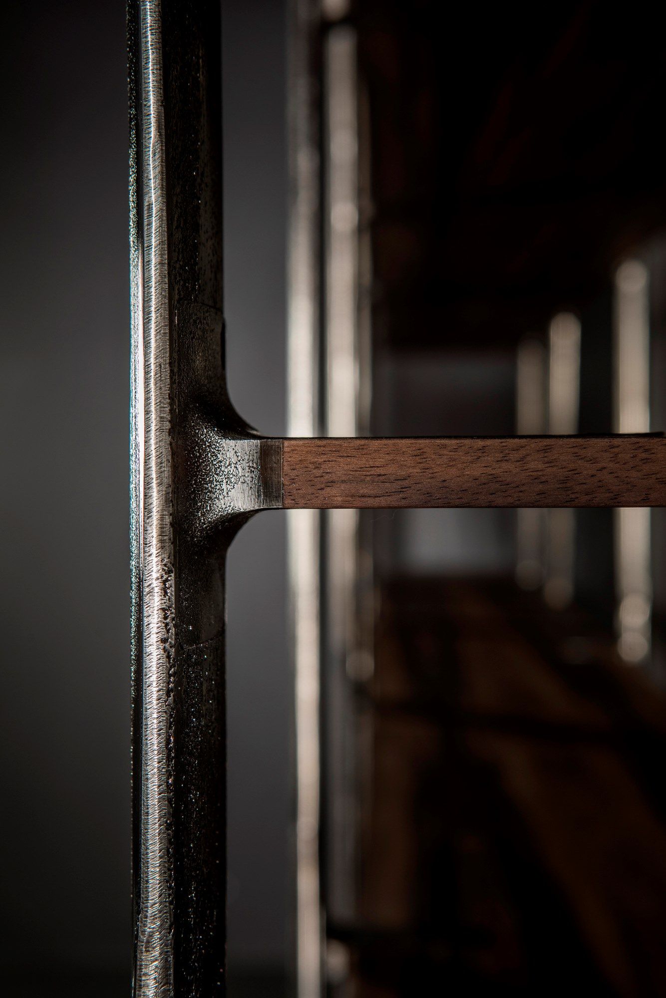 Оловянный книжный шкаф с деревянными полками Henge WEB ARCH-00083182 - Вид №12