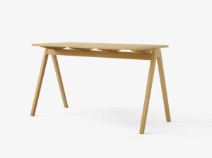 Деревянный стол