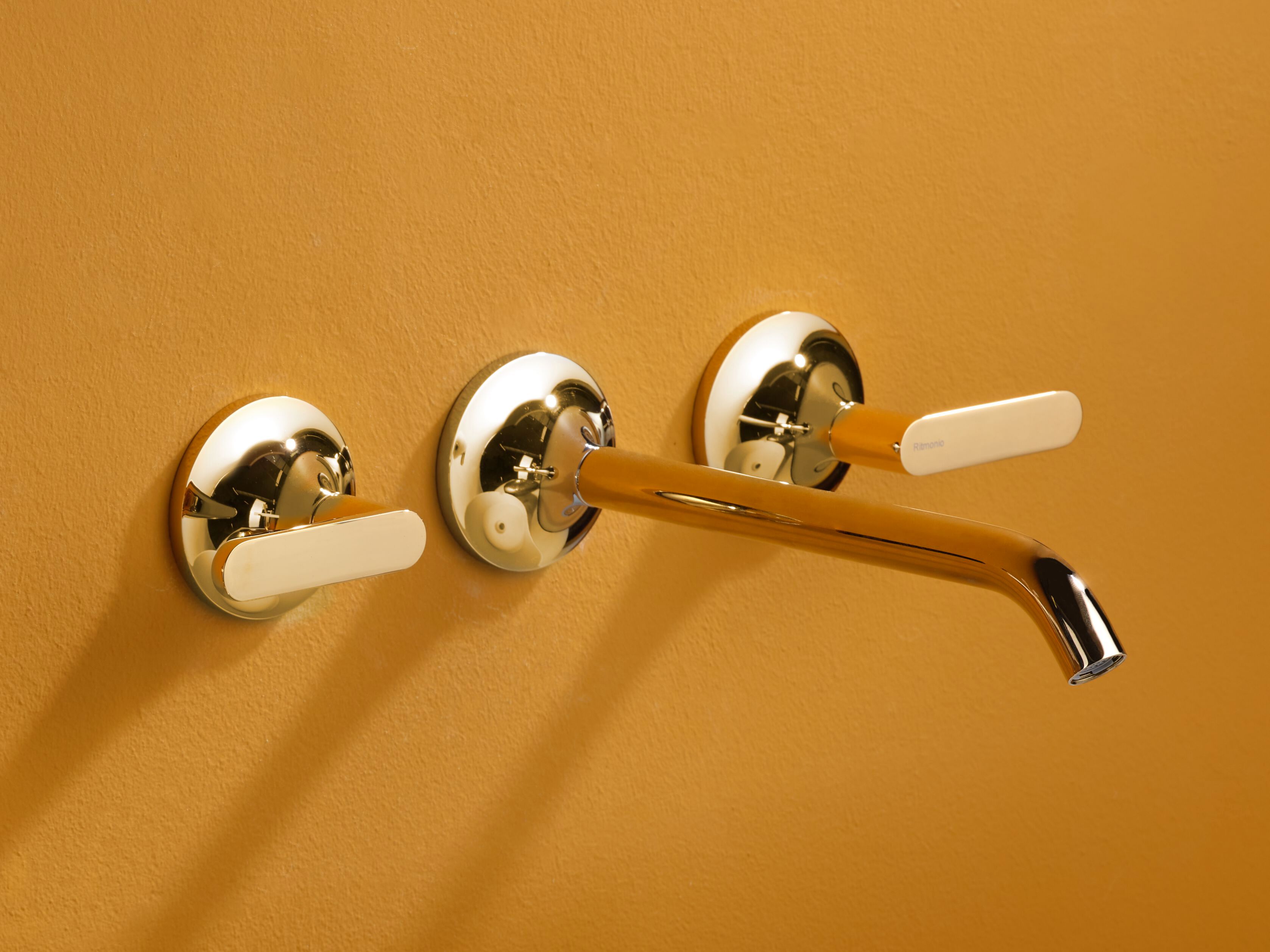 Настенный смеситель для раковины с 3 отверстиями Ritmonio Diametro35 Elegance ARCH-00147018