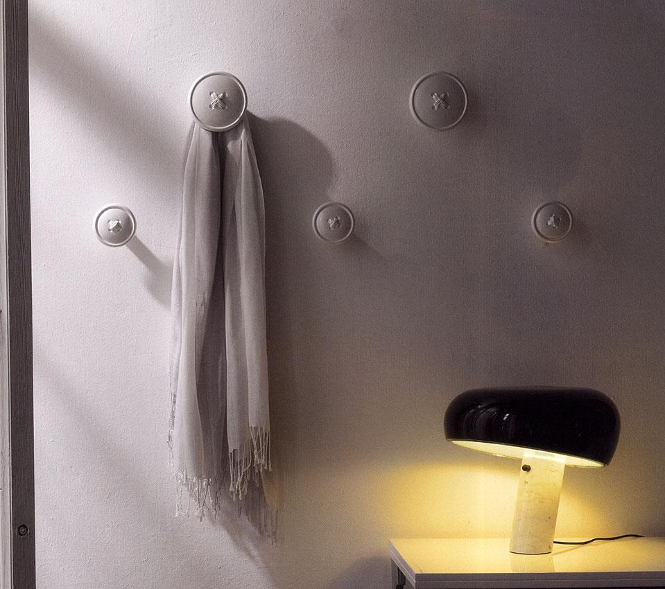 Вешалка  CATTELAN ITALIA Bottone 