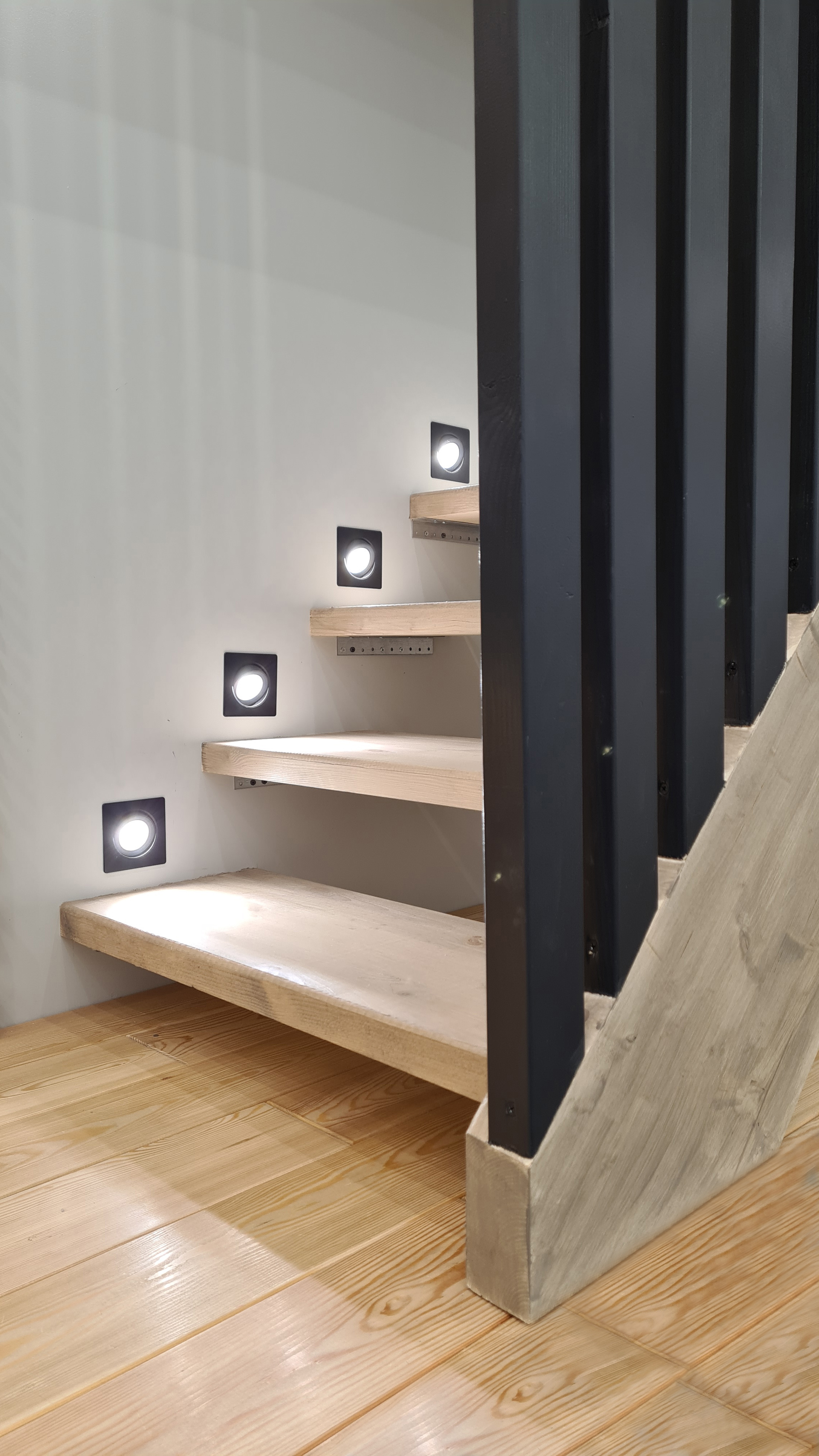 83850952 Ступень прямая сращенная хвоя сорт АВ 40х300х900 мм STLM-0044962 Santreyd  - Вид №4