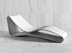 Мраморный шезлонг