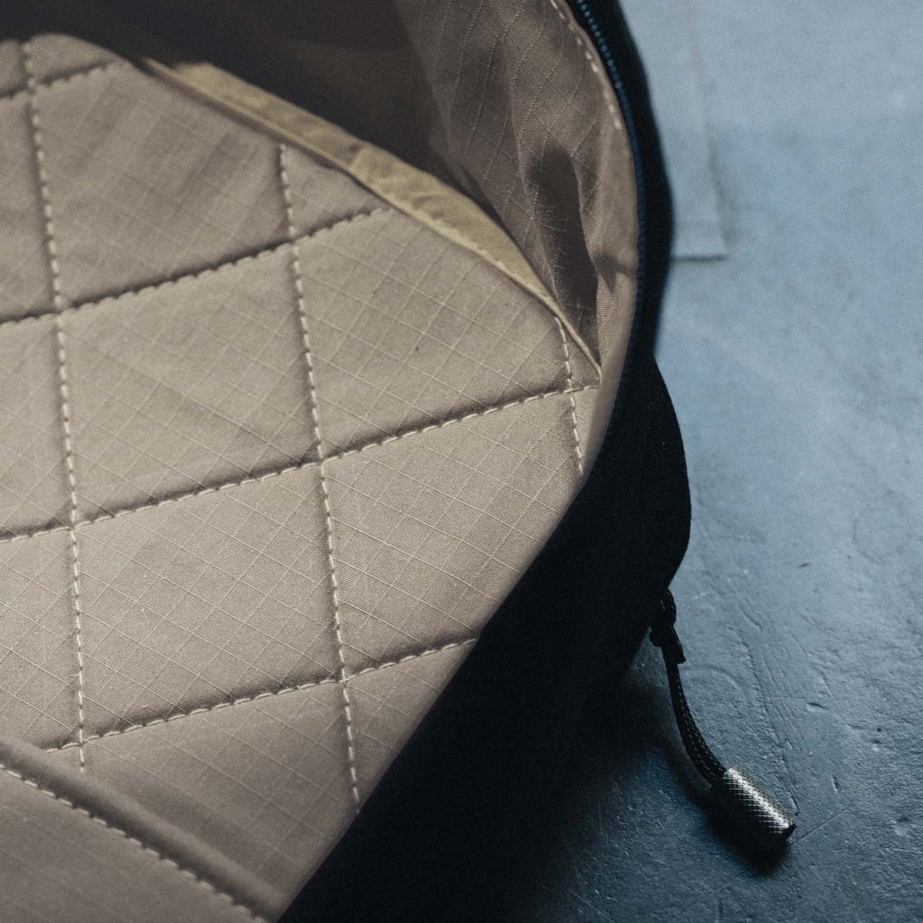 W301BLA-CHA-BST Ежедневная упаковка 21 л — угольно-черная сталь Wingback  - Вид №25