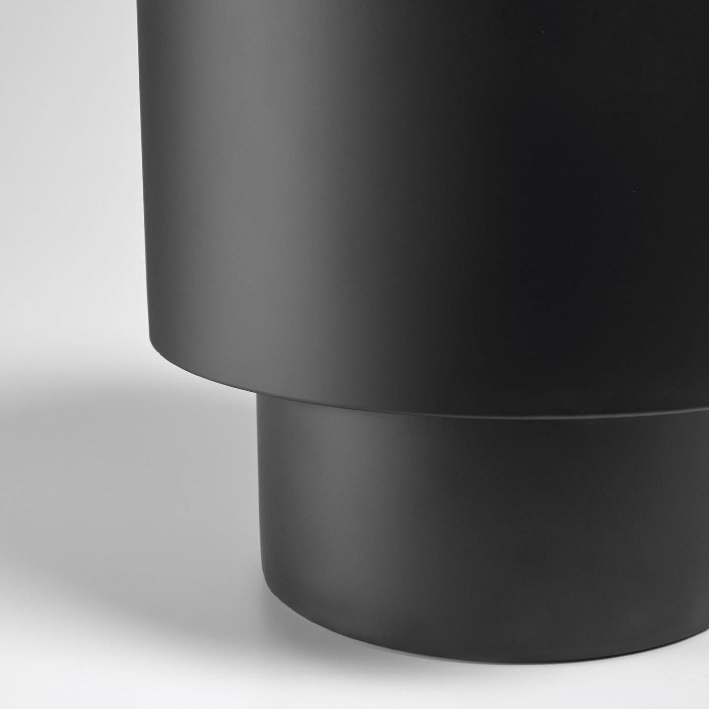 102147 Кашпо для цветов из черного металла Ø 28 см La Forma Mash 