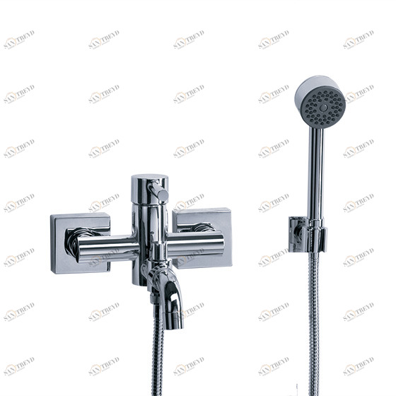 Смеситель однорычажный для ванны ½“ с душевым гарнитуром, настенный монтаж JOERGER Charleston Square 634.20.500.000