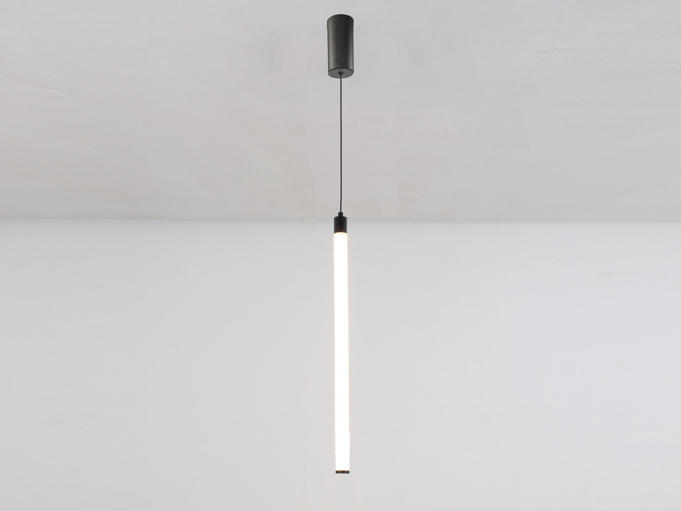 Алюминиевый светодиодный подвесной светильник Maytoni Ray ARCH-00093927