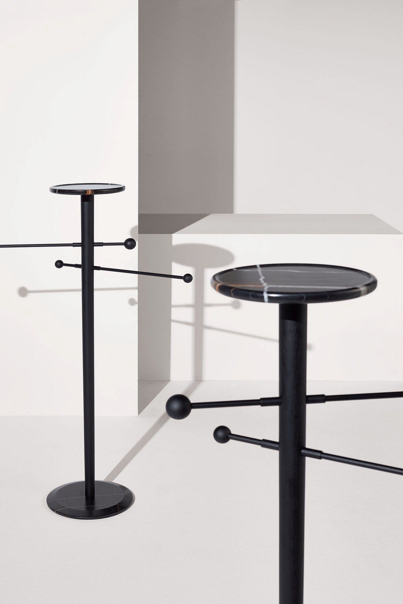 Деревянный напольный держатель для полотенец NOMON моменты ARCH-00093972 - Вид №2