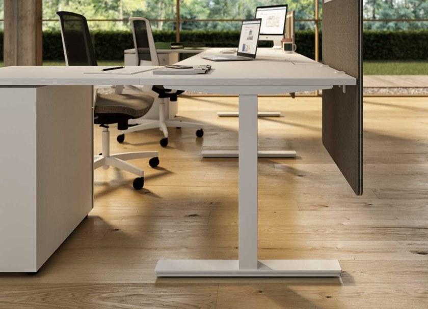 Bralco Несколько рабочих станций из меламина с разделительными панелями Winglet sun-id-1380730 - Вид №5