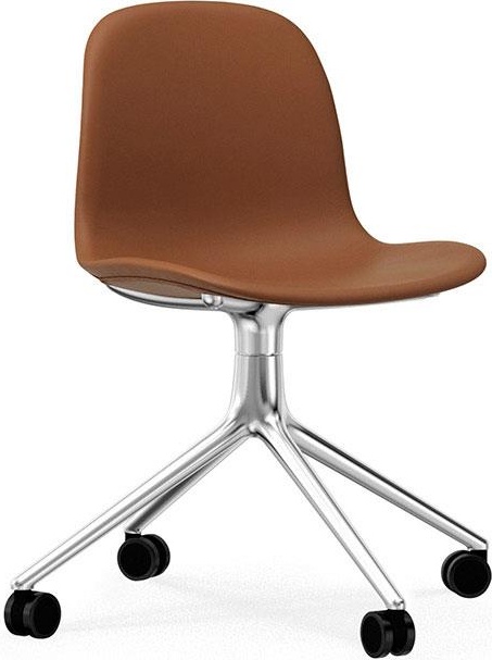 605017 Chair Swivel 4W Полная обивка из алюминия / кожи Normann Copenhagen Form