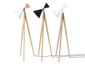 Торшер из алюминия и дуба