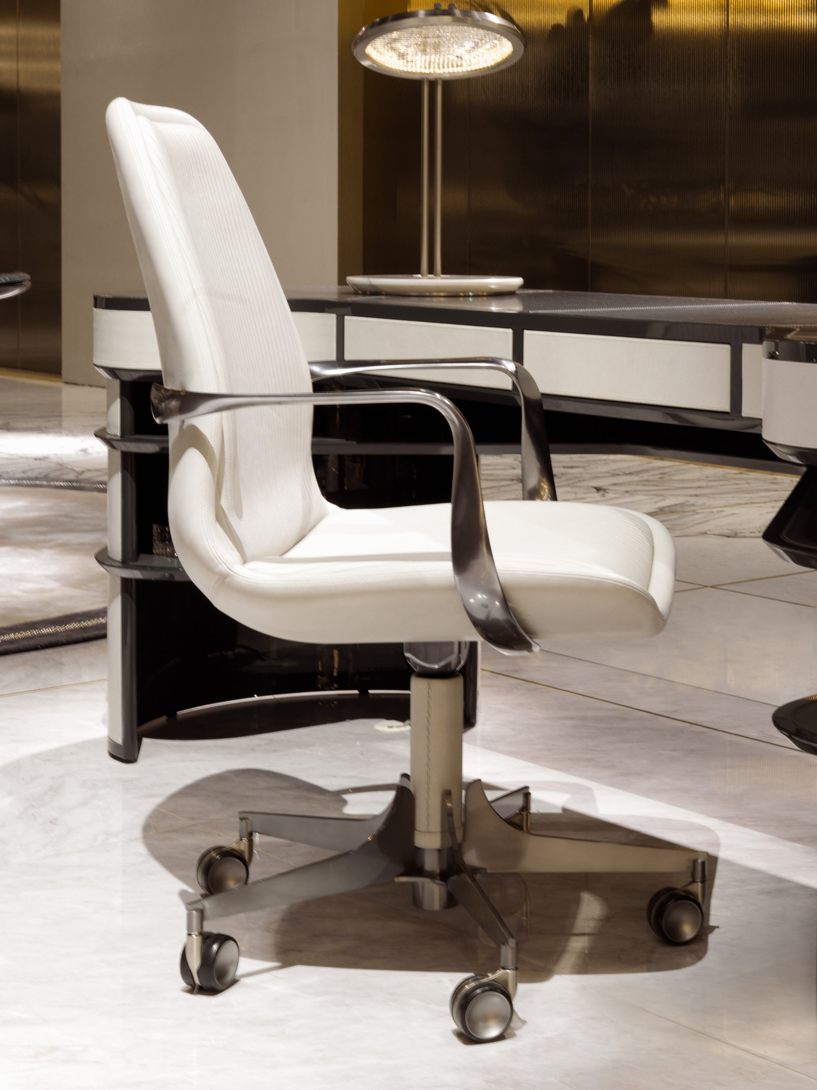 Volver Офисный стул Visionnaire  - Вид №1