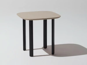 Manerba Стол журнальный квадратный по контракту Kokoro