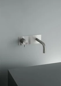 Источник. 13 70. Встроенный умывальник. Quadrodesign