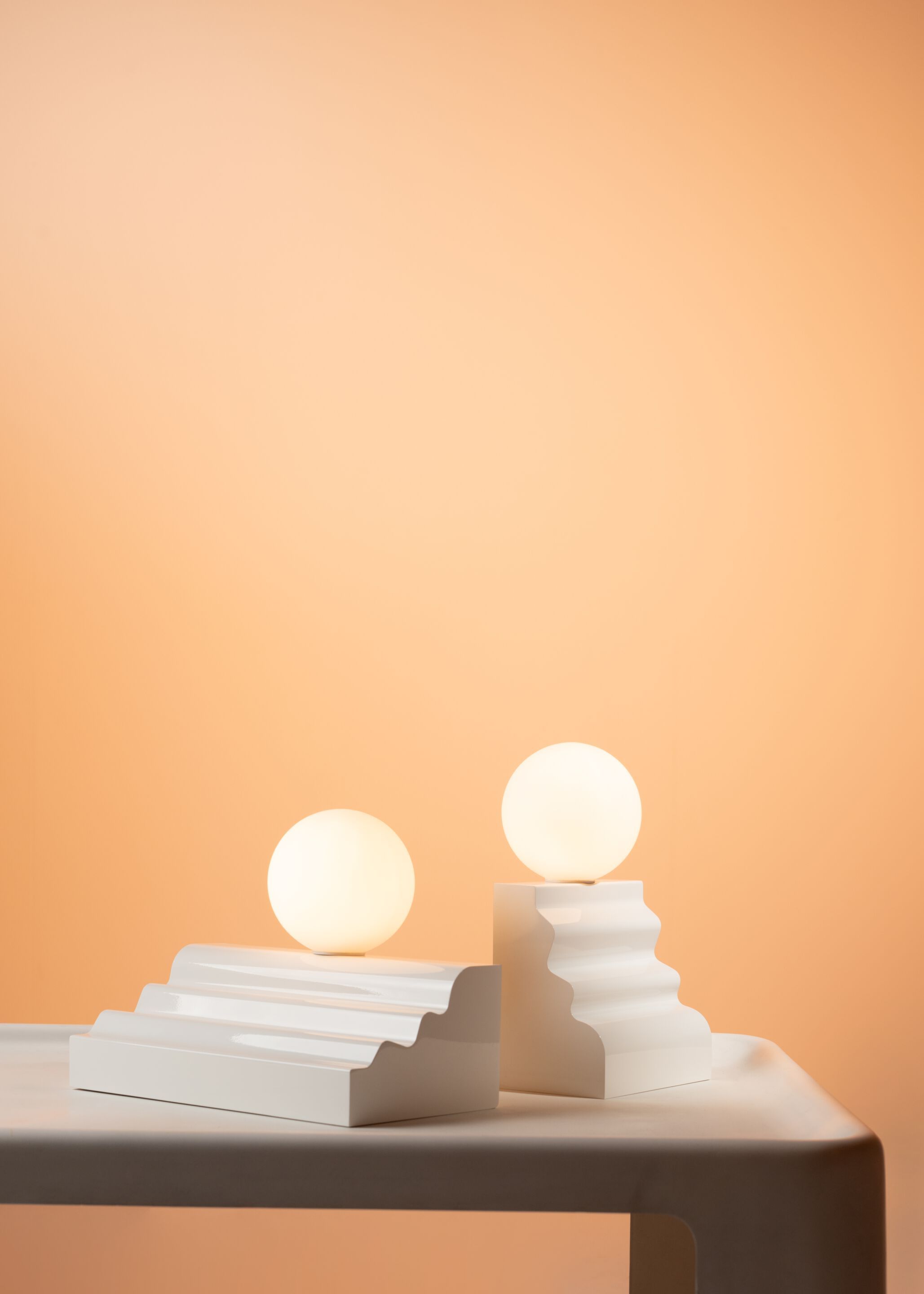 Светодиодная настольная лампа CVL Luminaires Les Dé-moulures ARCH-00064791 - Вид №1