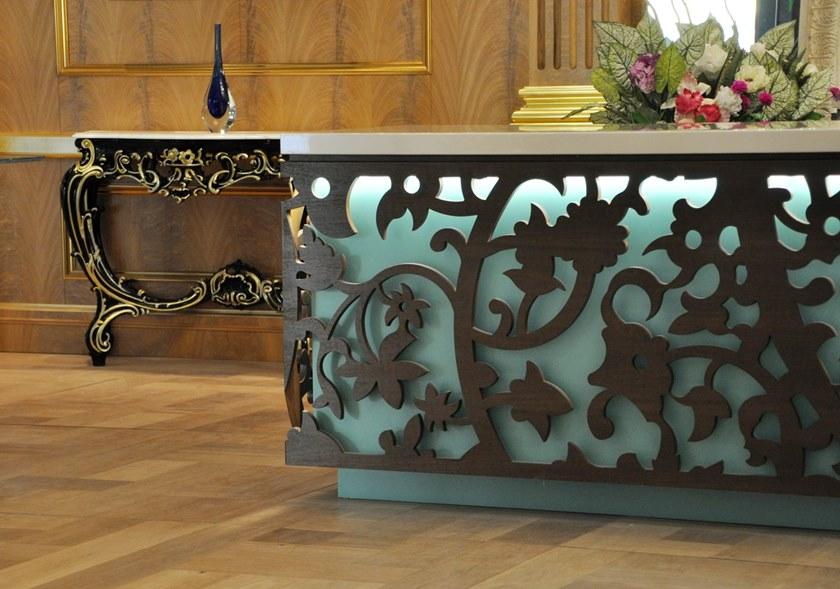 Arnaboldi Interiors Деревянная стойка администратора с подсветкой sun-id-1421474 - Вид №5