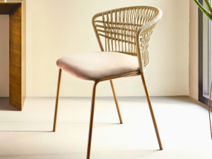 Стул из морской веревки с мягким сиденьем