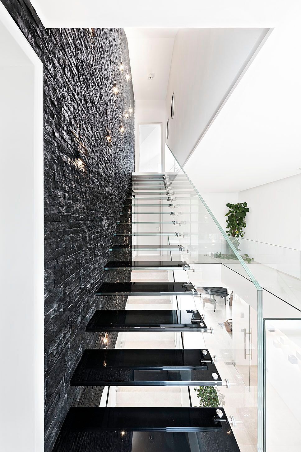 Прямая лестница из стекла Siller Treppen Mistral ARCH-00094371 - Вид №1