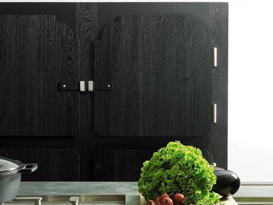 Шкаф из массива дерева с распашными дверцами Lando GIPSY ARCH-00143484 - Вид №1