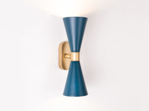 Регулируемый настенный светильник