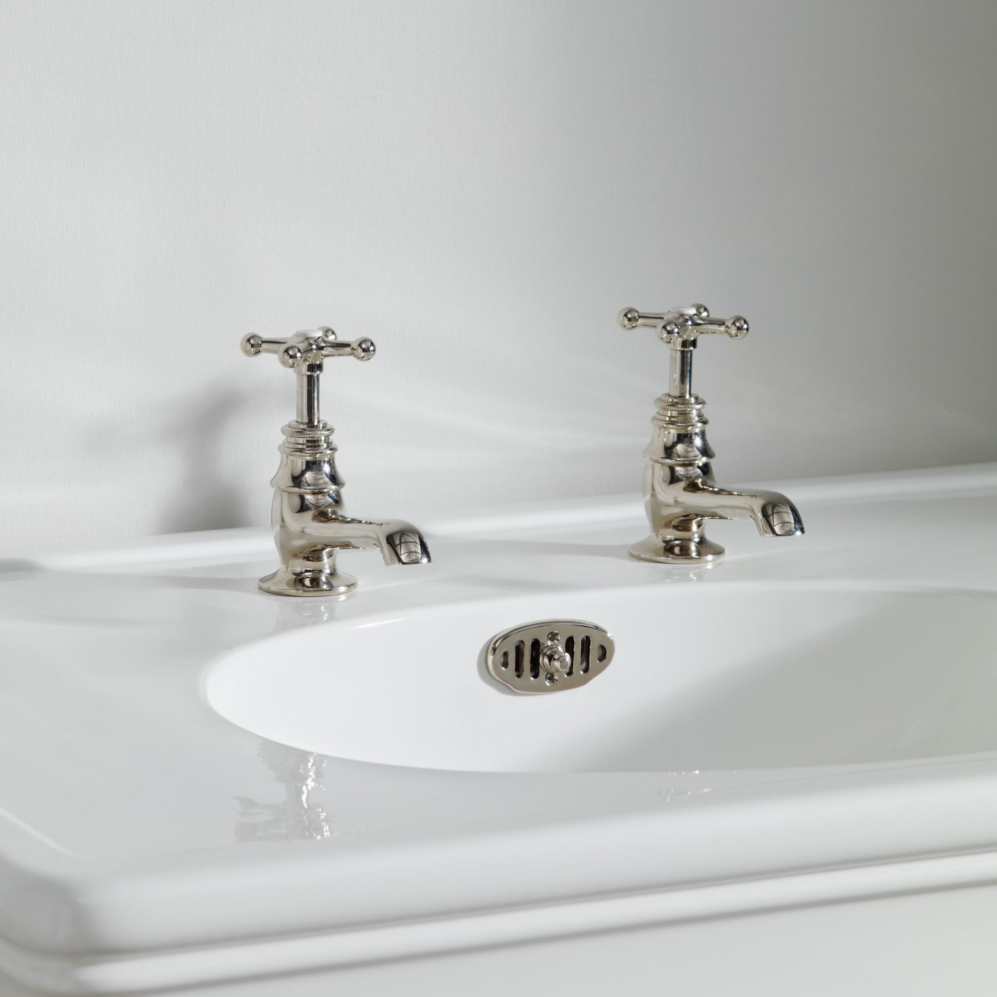 5-02-001 Смесители для раковины Soho pillar 3,5 " Soho The water monopoly