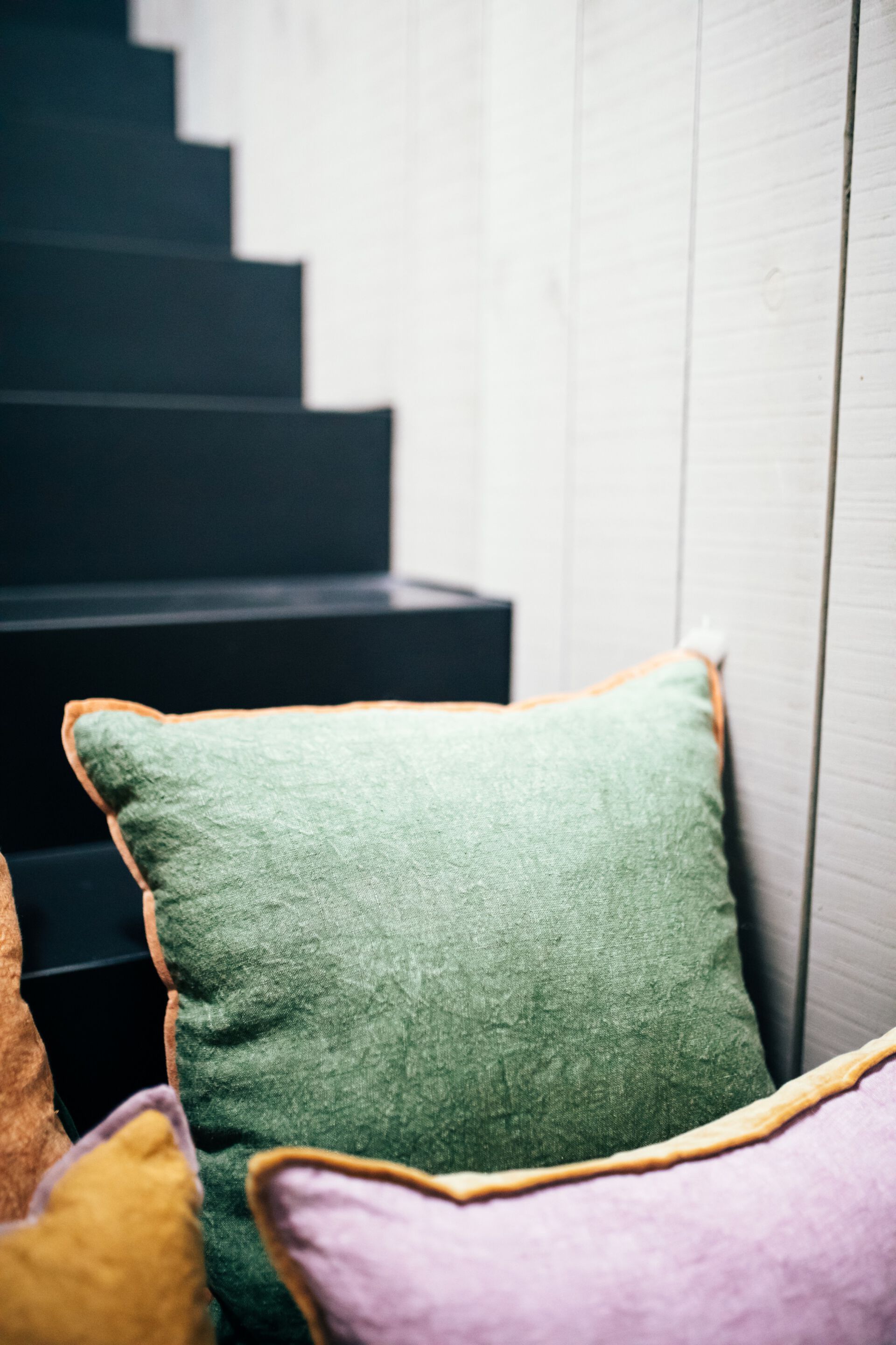 Подушка из льна и хлопка POMAX ALPHA OPPOSITES ARCH-00048053 - Вид №12