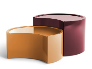 Журнальный столик из полиуретана