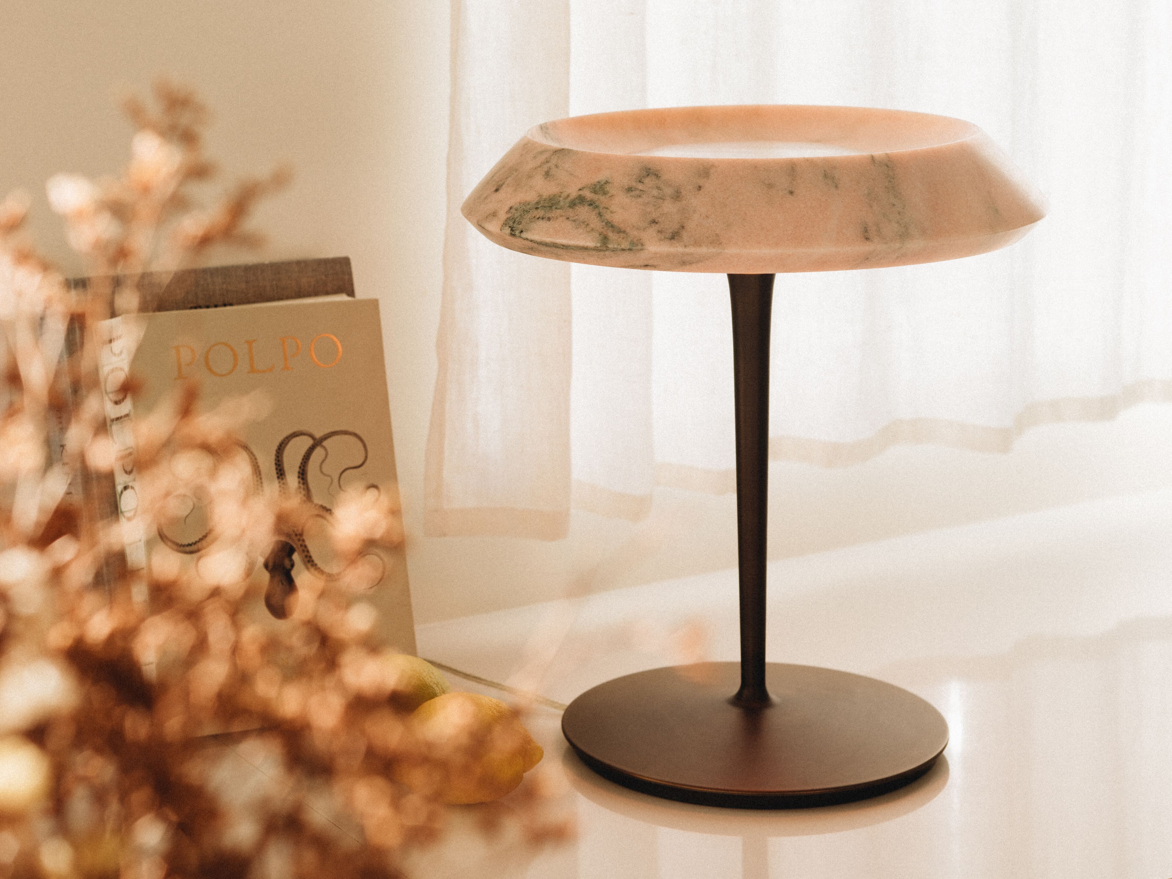 Мраморная светодиодная настольная лампа Maami Home FIORE ESTREMOZ ROSA ARCH-00045884