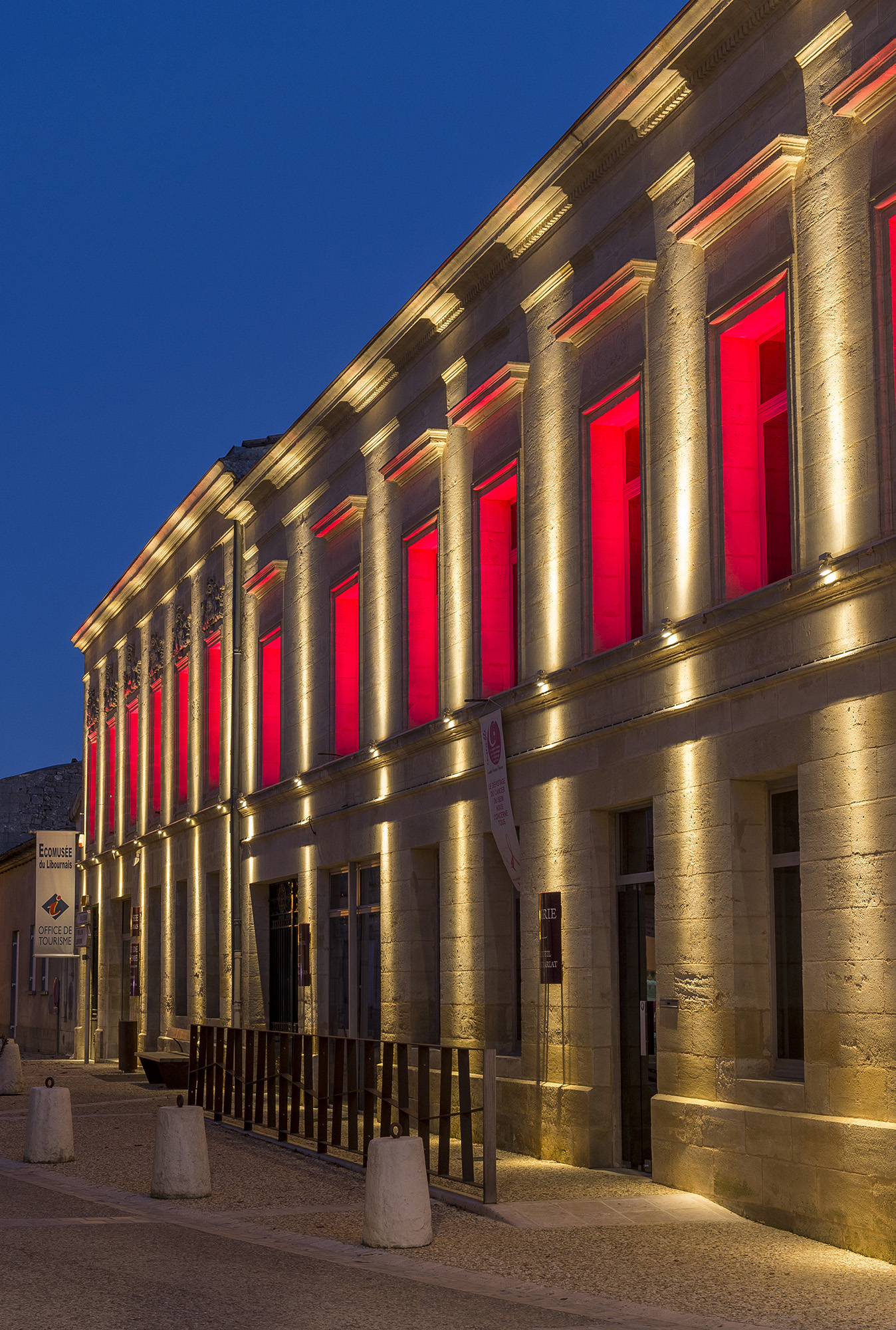 8391503 Подсветка стены Platek MINI CORNICHE Applique  MINI CORNICHE Applique 600 mm - 16 LED RGBW 26°  - Вид №2