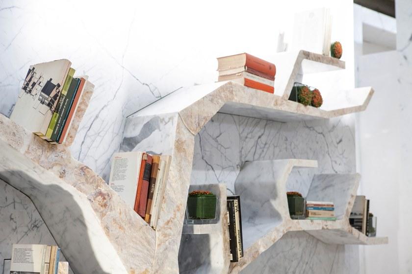 SAGEVAN MARMI Настенный книжный шкаф из скульптурного мрамора Marble experience sun-id-1465109 - Вид №3