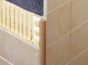 Профиль защитного выступа